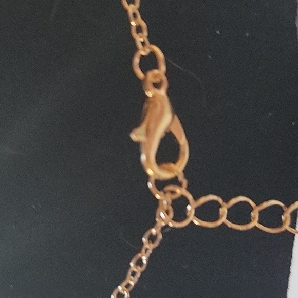 GOLDTONE CRESCENT MOON AND STAR NECKLACE NWOT - Picture 3 of 3